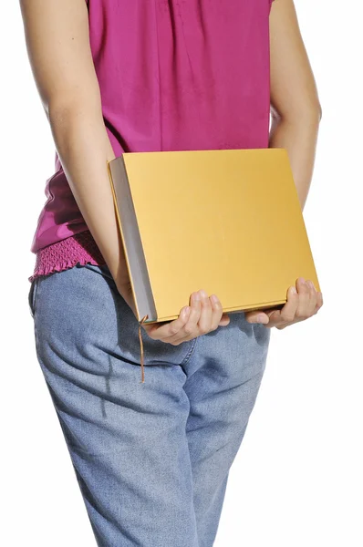 Mujer llevando libro — Foto de Stock