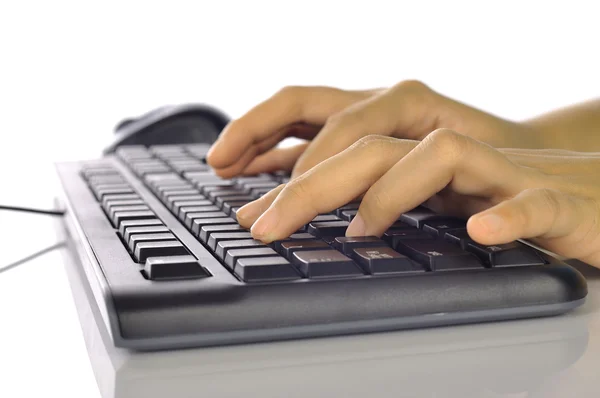 Met de hand typen toetsenbord — Stockfoto
