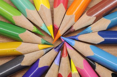 renkli kurşun kalem