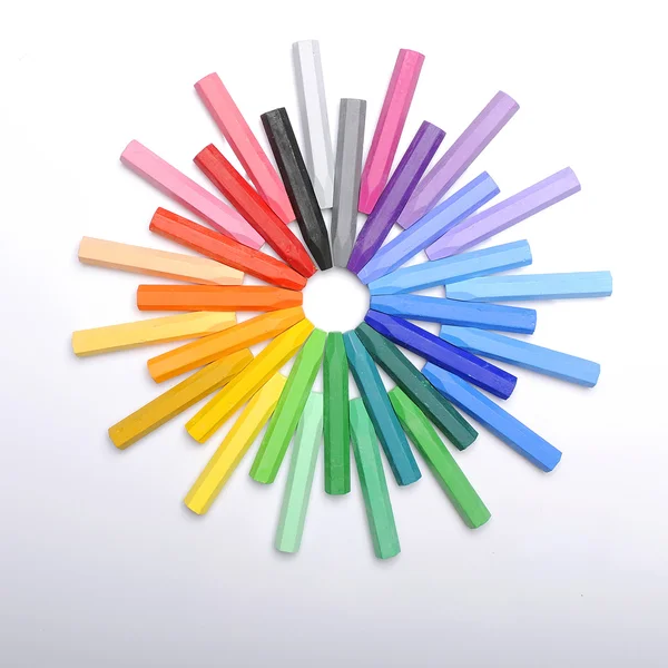 Fila de crayones —  Fotos de Stock