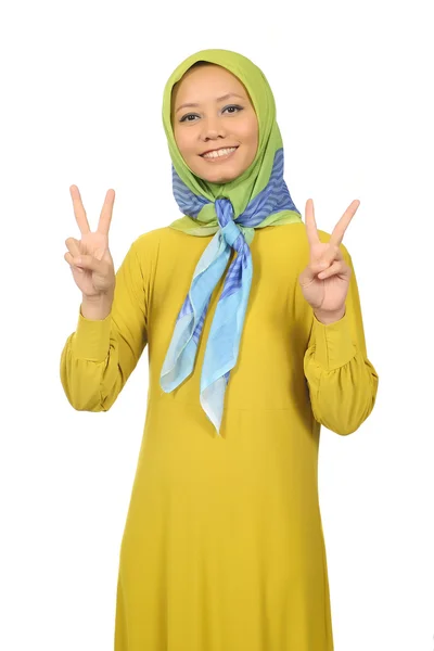 Mooie vrouw in hijab doek — Stockfoto