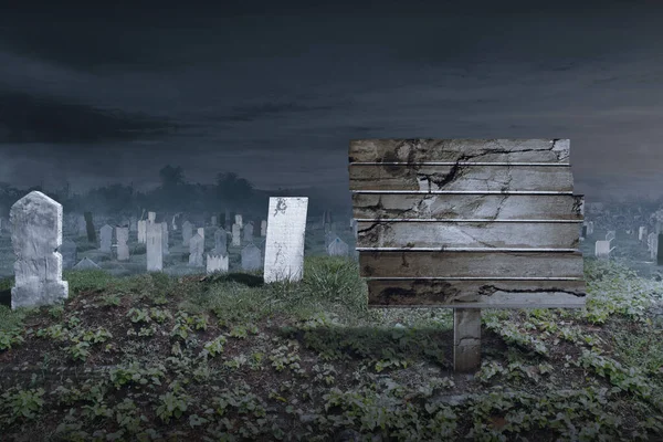 Náhrobní Kameny Hřbitově Prázdným Dřevěným Prknem Noční Scénou Pozadí Halloween — Stock fotografie