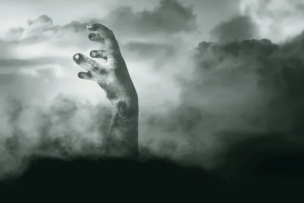 Zombie Hand Met Bloed Wond Opgetrokken Uit Grond — Stockfoto