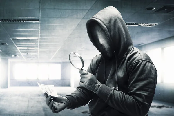 Criminal Man Hidden Mask Using Magnifying Glass While Holding Money — Stock Photo, Image