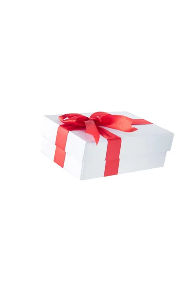 Witte Geschenkdoos Met Rood Lint Geïsoleerd Witte Achtergrond — Stockfoto