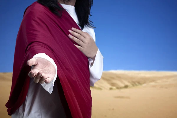 Jesus Christus Mit Offener Palme Gibt Helfende Hand Mit Himmelshintergrund — Stockfoto