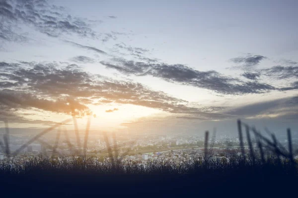 Ландшафтний Вид Луг Фоном Неба Заходу Сонця — стокове фото