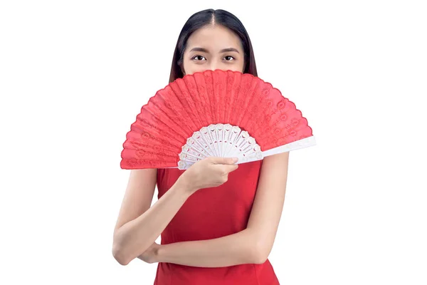 Aziatisch Chinees Vrouw Een Cheongsam Jurk Holding Ventilator Geïsoleerd Witte — Stockfoto