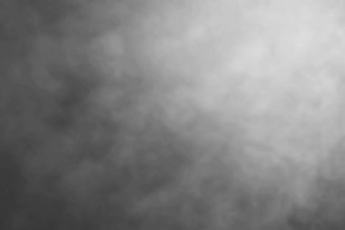 Siyah arkaplanda beyaz duman