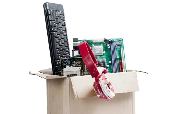 Caja Con Material Desechado Aislado Sobre Fondo Blanco — Foto de Stock