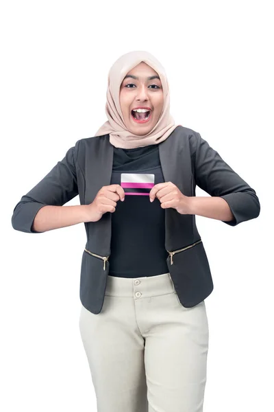 Aziatisch Moslim Vrouw Een Hoofddoek Met Een Credit Card Met — Stockfoto