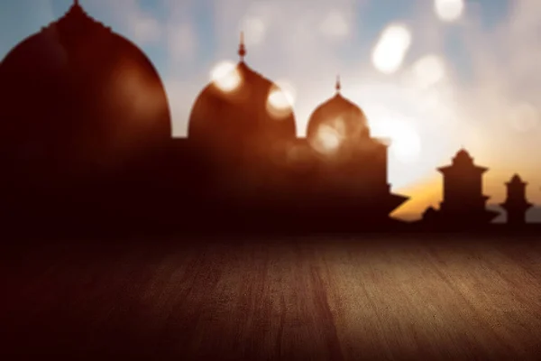 Siluet Masjid Dengan Latar Belakang Cahaya Kabur — Stok Foto