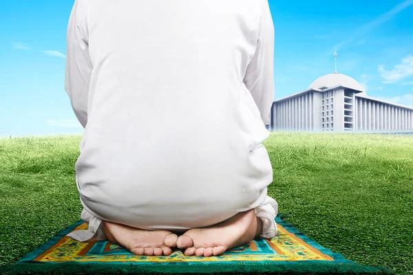 Close View Muslim Man Praying Position Salat Prayer Rug Mosque — Fotografia de Stock