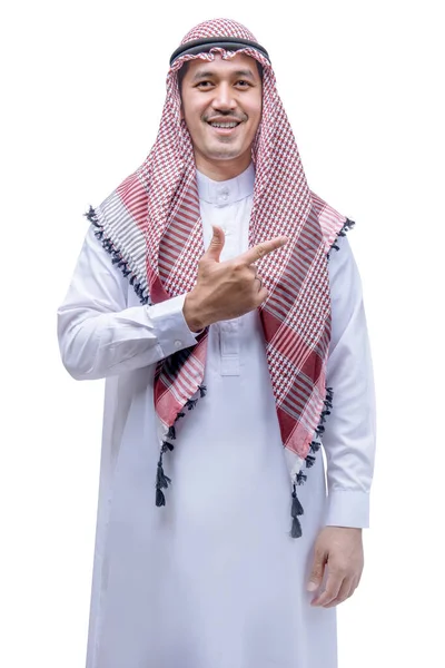 阿拉伯男子身穿Keffiyeh 孤立地站在白色背景之下 — 图库照片
