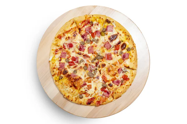 Pizza Med Nötkött Lök Och Peppar Isolerad Över Vit Bakgrund — Stockfoto