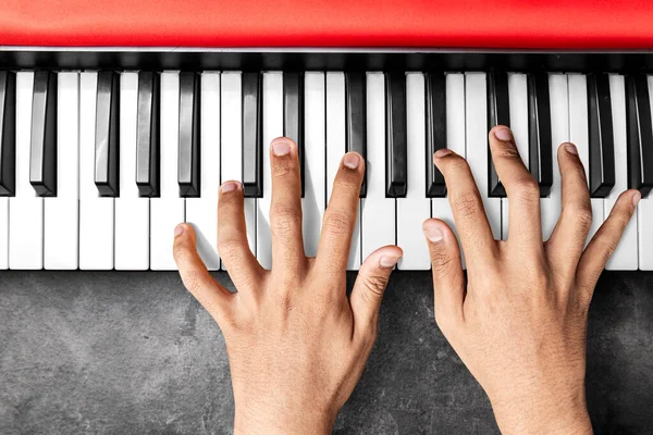 Closeup View Human Hand Playing Electronic Piano Keyboard Black Background — Foto de Stock