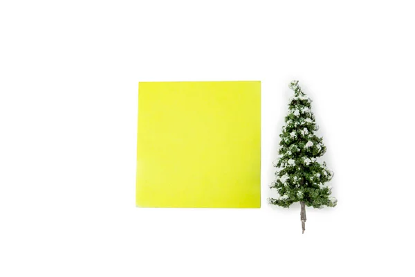 Empty Yellow Notes Snowy Little Pine Trees Isolated White Background — Foto Stock
