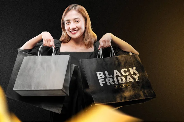 Mulher Asiática Carregando Saco Compras Com Fundo Colorido Conceito Black — Fotografia de Stock