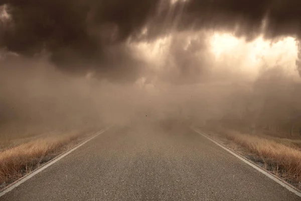 Asphalt Road Dramatic Sky Background — 图库照片