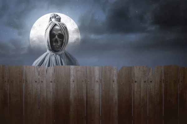 Pocong Covered White Linen Shroud Standing Full Moon Background Halloween — 스톡 사진