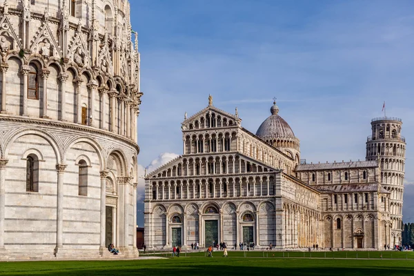 Leaning Tower of Pisa in Tuscany — Stock Photo, Image