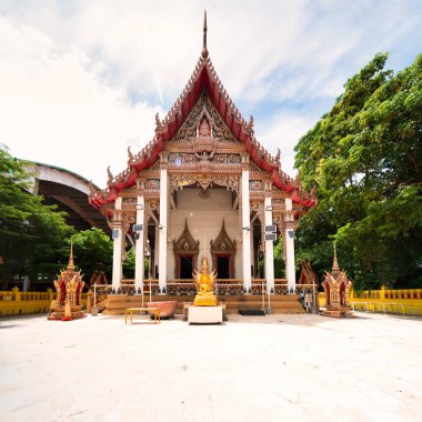 Bangkok, Tayland - 26 Haziran 2022. Wat Dan. Chao Phraya Nehri 'nin yanında..