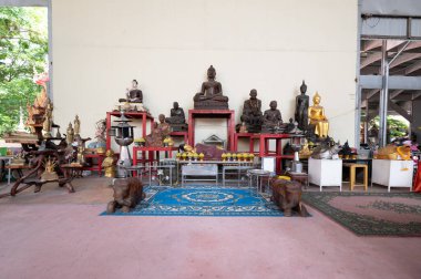 Bangkok, Tayland - 26 Haziran 2022. Wat Dan. Chao Phraya Nehri 'nin yanında..