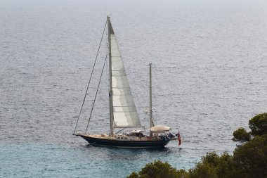 Yat ile deniz manzarası