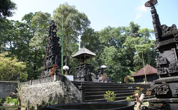 Sakrale Gebäude auf der Insel Bali — Stockfoto