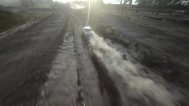 Otomobil yarışlarına arabalar katılıyor