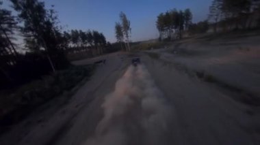 Otomobil yarışlarına arabalar katılıyor