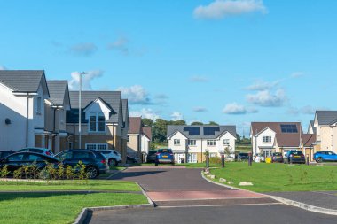 Irvine, İskoçya, İngiltere - 19 Eylül 2021: Kuzey Ayrshire 'daki Modern İskoç Konut Geliştirme Geliştirme Bölgesi
