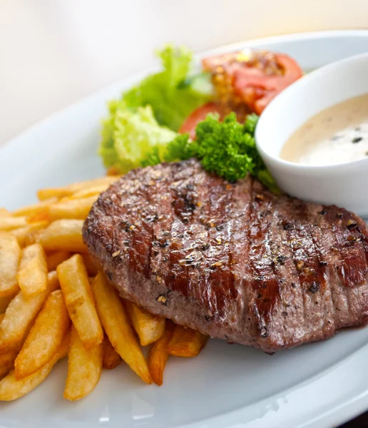 Steak vom Grill — Stockfoto