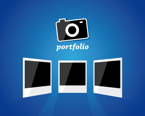fotoğraf makinesi ve üç fotoğraf çerçeveleri
