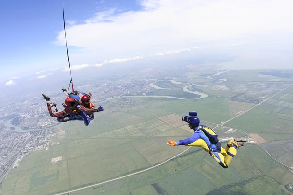 Parachutespringen foto. tandem. — Stockfoto