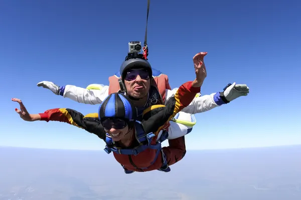 Skydiving fotoğraf. Tandem. — Stok fotoğraf