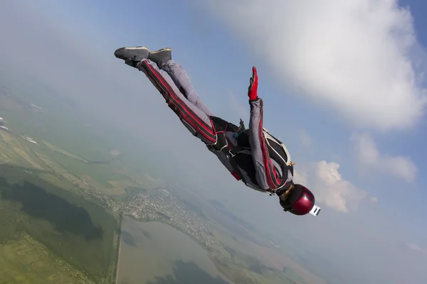 Skydiver moves — Stock Photo, Image