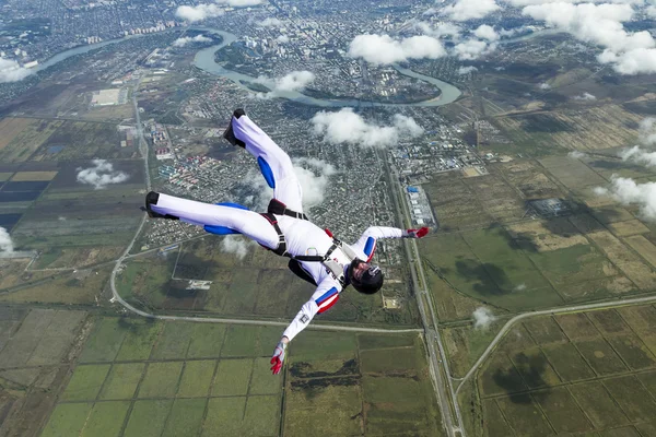 Skydiver em estilo livre . — Fotografia de Stock