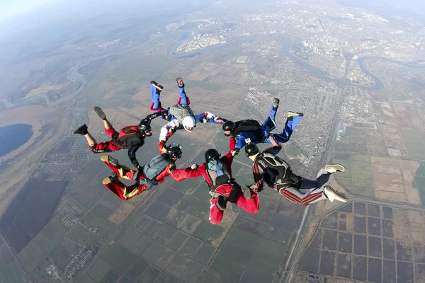 Skydivers in freefall — Stock Photo, Image