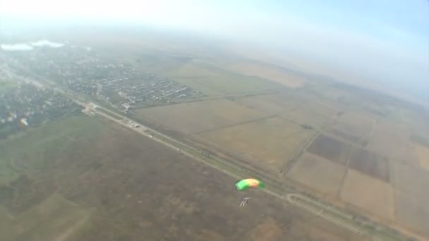 Paraquedistas no céu — Vídeo de Stock