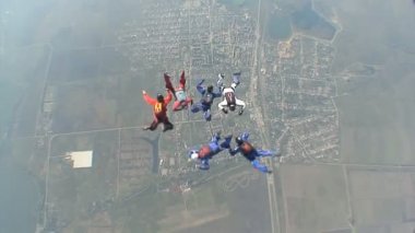 skydivers topladığı şekil batmak üzere.