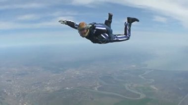 Skydiver boşlukta