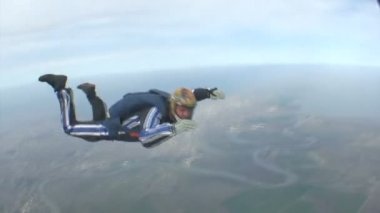 Skydiver boşlukta