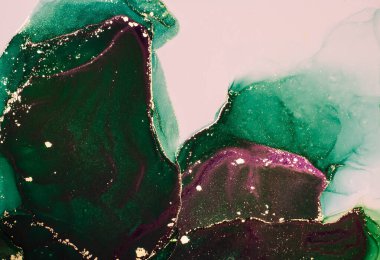 Soyut parlak yeşil parlak renk sıvısı arkaplan, altın çizgili el resmi, yüksek çözünürlüklü arkaplan tasarımı için sıvı mürekkep dokusu