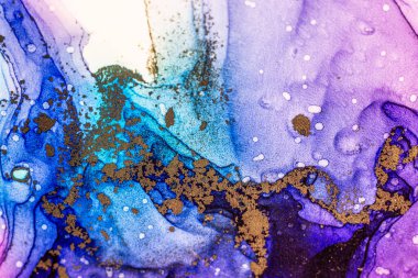 Soyut parlak renk sıvısı arka plan, elle çizilmiş alkol tablosu. Arkaplan tasarımı için sıvı mürekkep dokusu