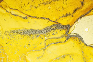 Soyut parlak parlak renk akışkan arka plan, altın çizgili el yapımı alkol tablosu. Sıvı mürekkep tekniği arkaplan tasarımı