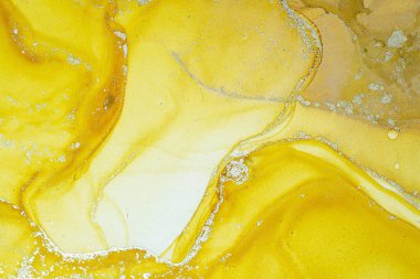 Soyut parlak parlak renk akışkan arka plan, altın çizgili el yapımı alkol tablosu. Sıvı mürekkep tekniği arkaplan tasarımı