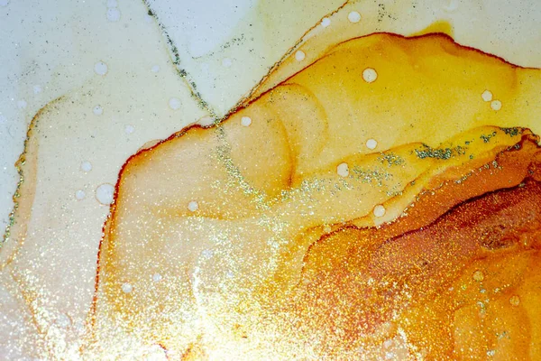 アブストラクト明るい光沢のある色液の背景 手描きの金の縞模様のアルコール塗装 液体インクのテクスチャの背景デザイン — ストック写真