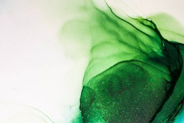 Soyut parlak parlak renk akışkan arka plan, altın çizgili el yapımı alkol tablosu. Yüksek çözünürlüklü arkaplan tasarımı için sıvı mürekkep dokusu