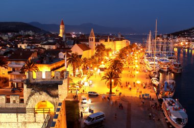 güzel trogir şehri gece, Hırvatistan